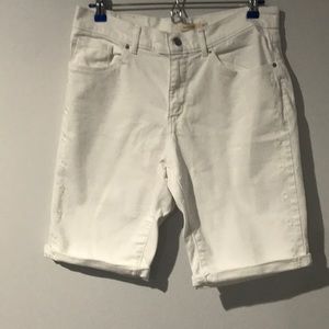 Levi’s white denim Bermuda shorts w/ embroidery